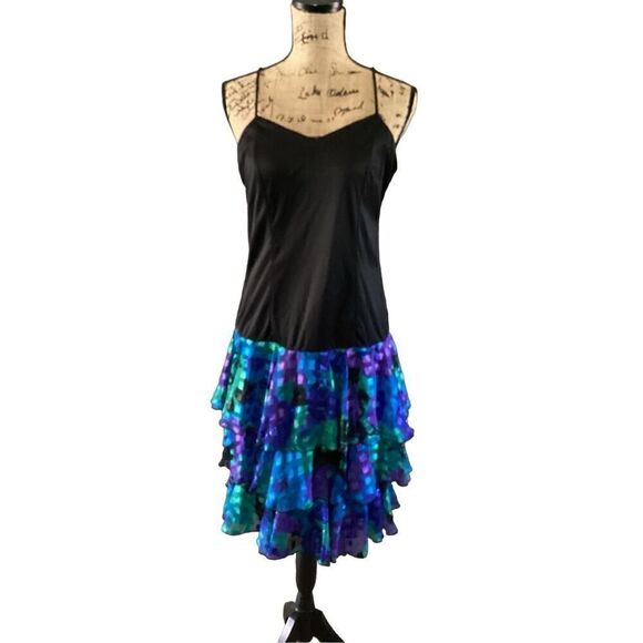 Lori Max Dress - Picture 9 of 14